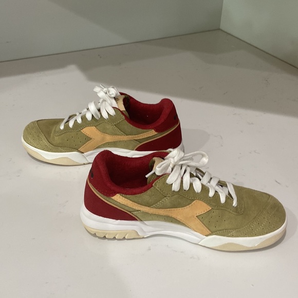 Diadora Italian athletic shoes ❤️🔥 men's 8 EUC( stain on the right shoe lace) - Picture 6 of 15